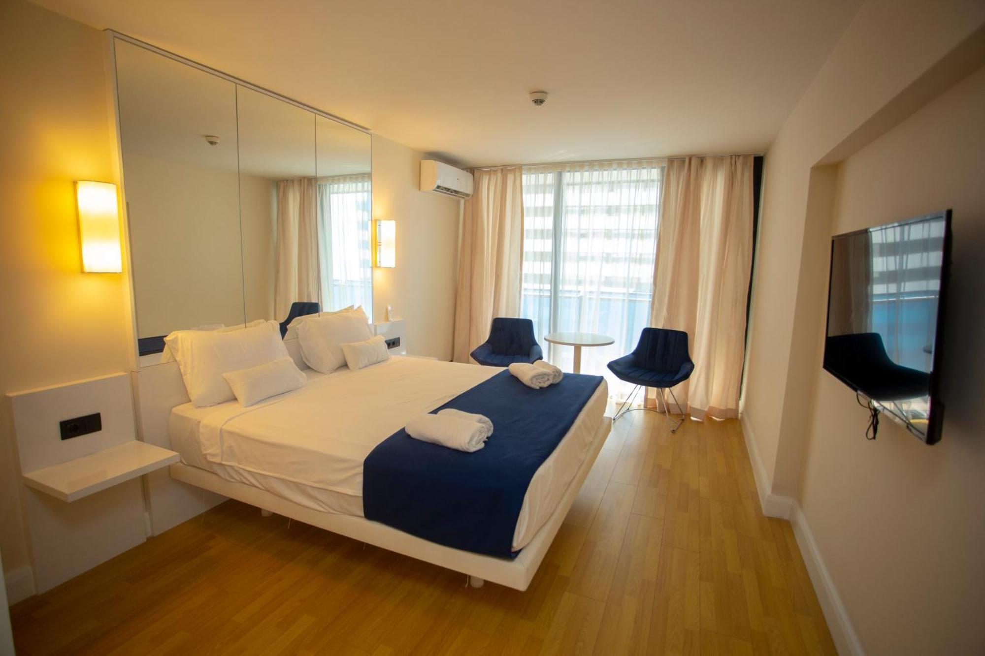 Luxsor & Gorgeous Sea Vlews Apartman Batumi Kültér fotó