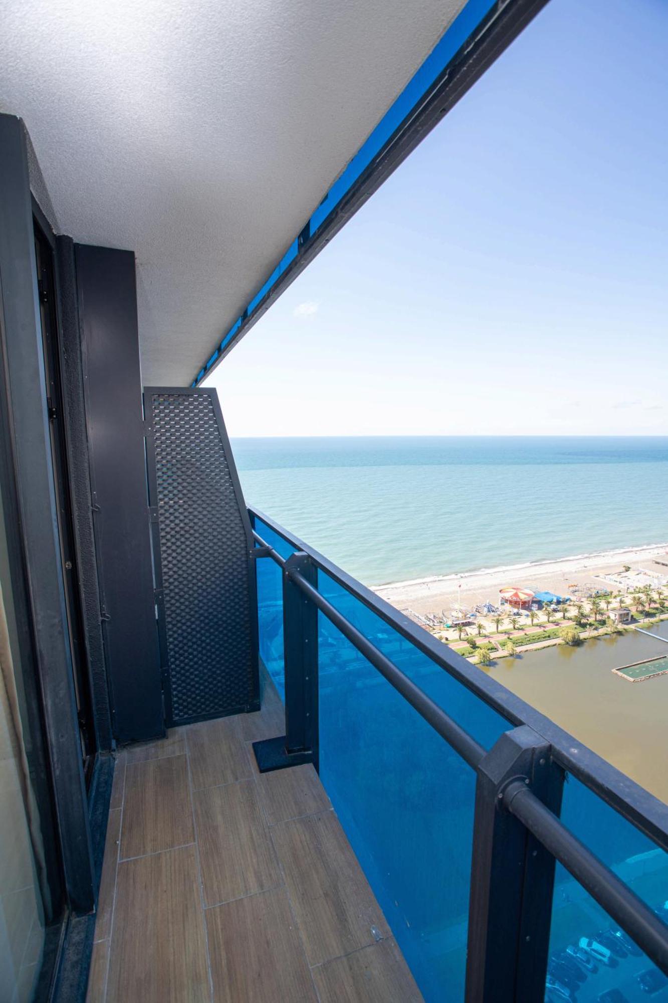 Luxsor & Gorgeous Sea Vlews Apartman Batumi Kültér fotó