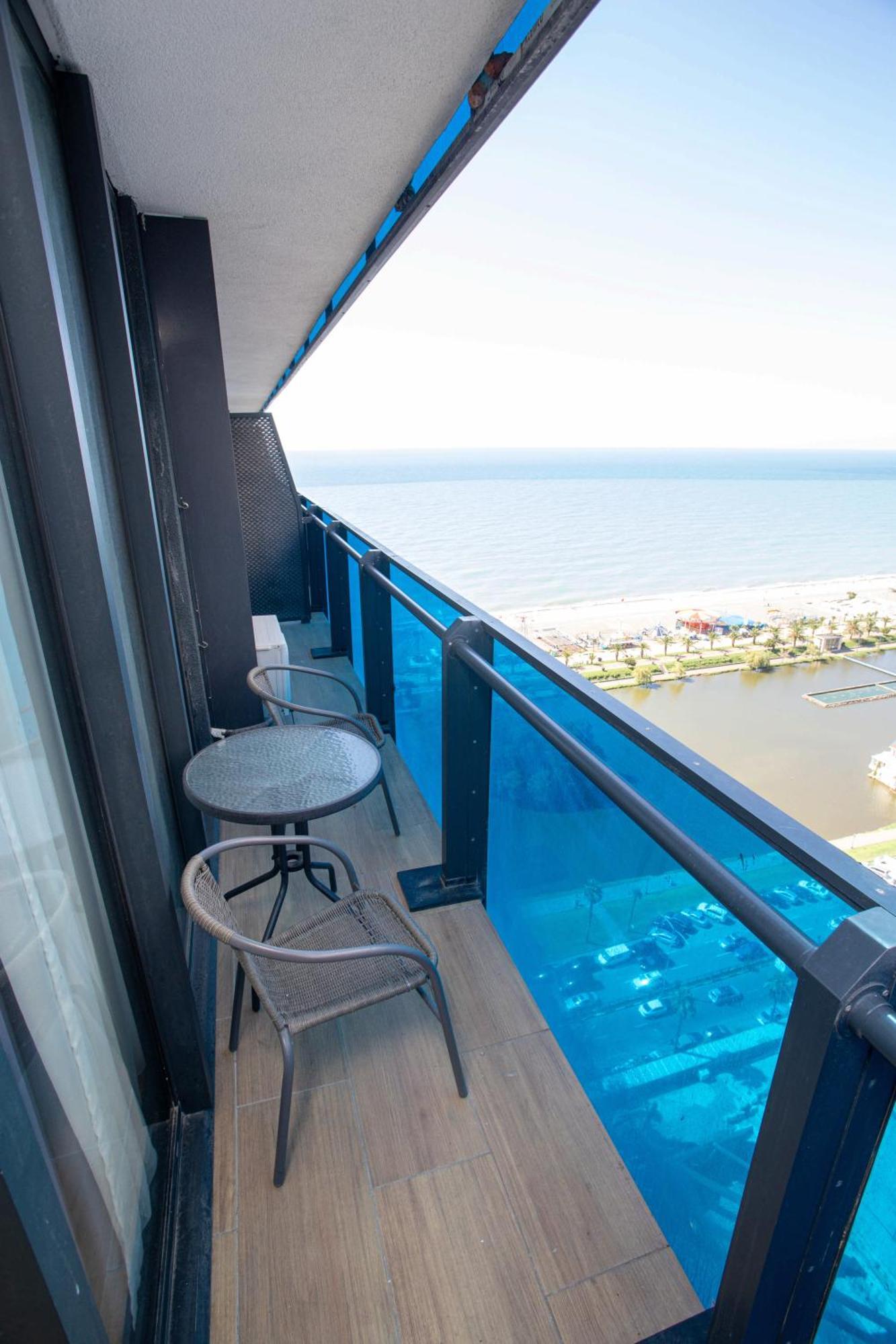 Luxsor & Gorgeous Sea Vlews Apartman Batumi Kültér fotó