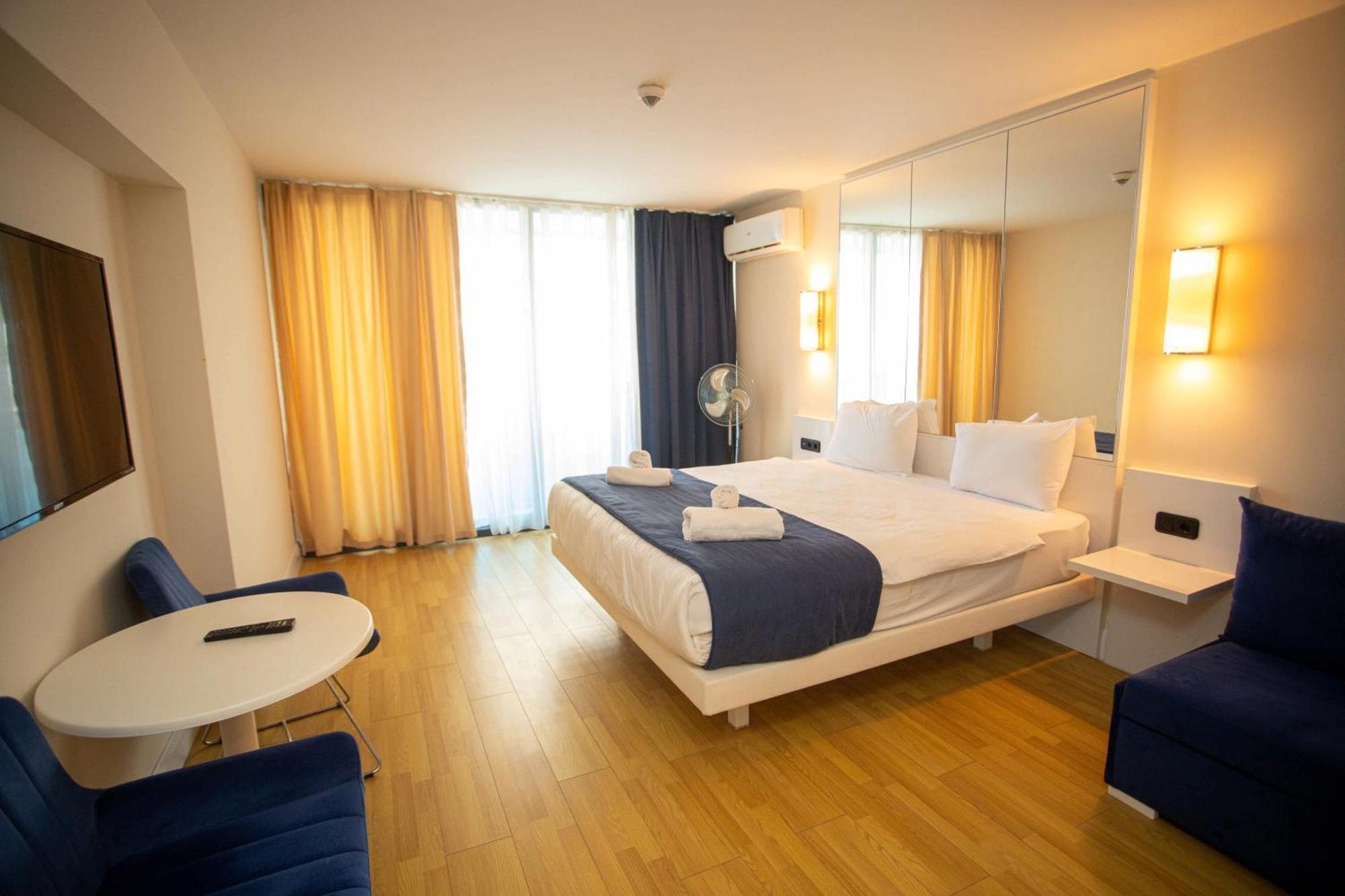 Luxsor & Gorgeous Sea Vlews Apartman Batumi Kültér fotó