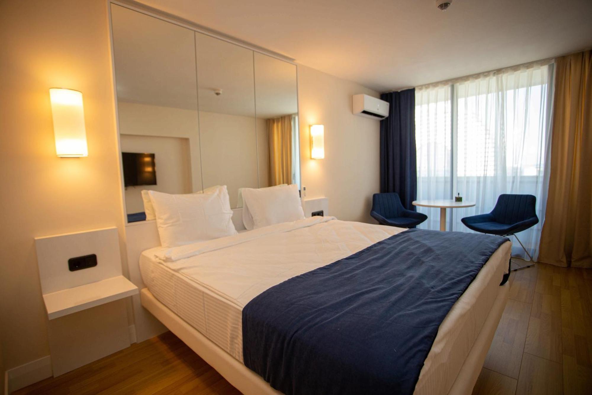Luxsor & Gorgeous Sea Vlews Apartman Batumi Kültér fotó